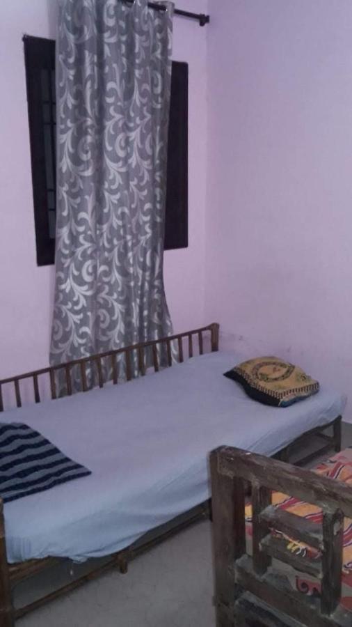 بونديتْشيري Valentine Hostel & Guest House المظهر الخارجي الصورة