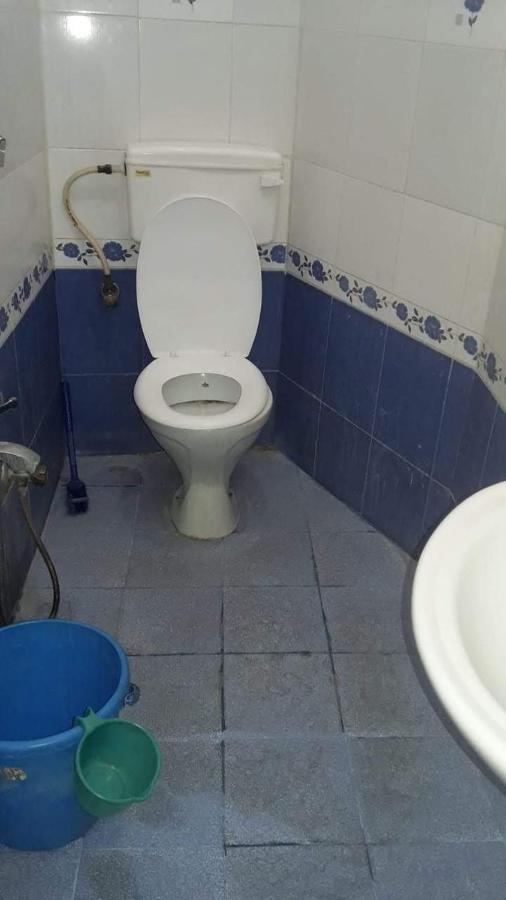 بونديتْشيري Valentine Hostel & Guest House المظهر الخارجي الصورة