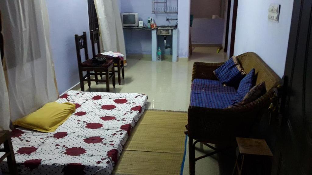 بونديتْشيري Valentine Hostel & Guest House المظهر الخارجي الصورة