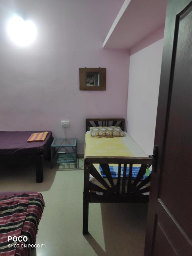بونديتْشيري Valentine Hostel & Guest House المظهر الخارجي الصورة