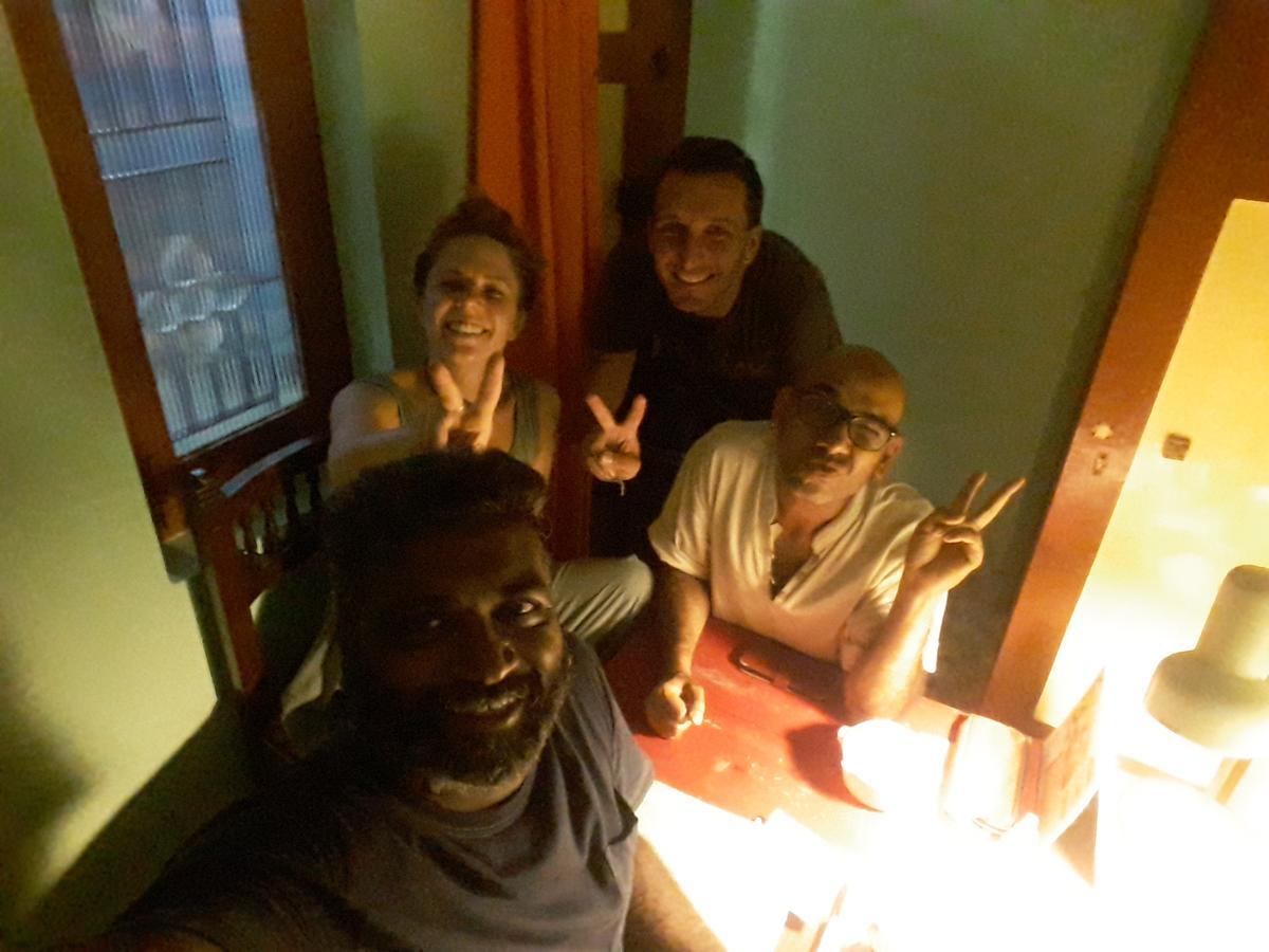 بونديتْشيري Valentine Hostel & Guest House المظهر الخارجي الصورة