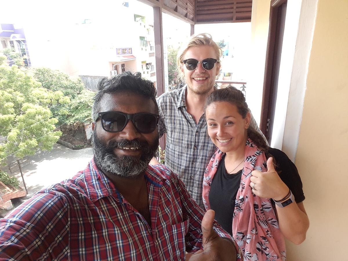 بونديتْشيري Valentine Hostel & Guest House المظهر الخارجي الصورة